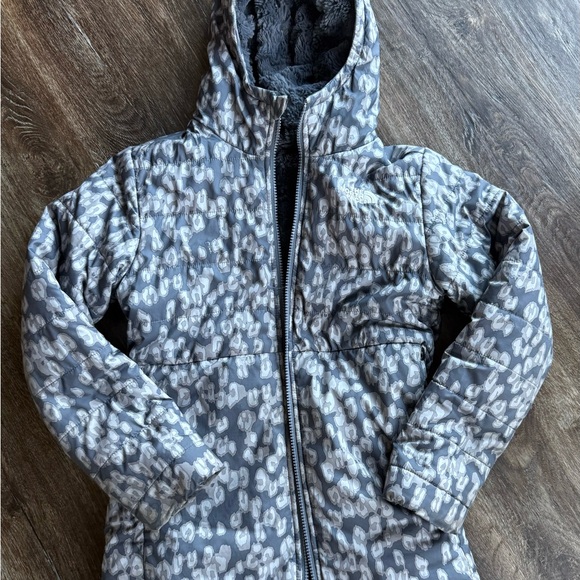 The North Face Girls Reversible Jacket - Picture 1 of 5